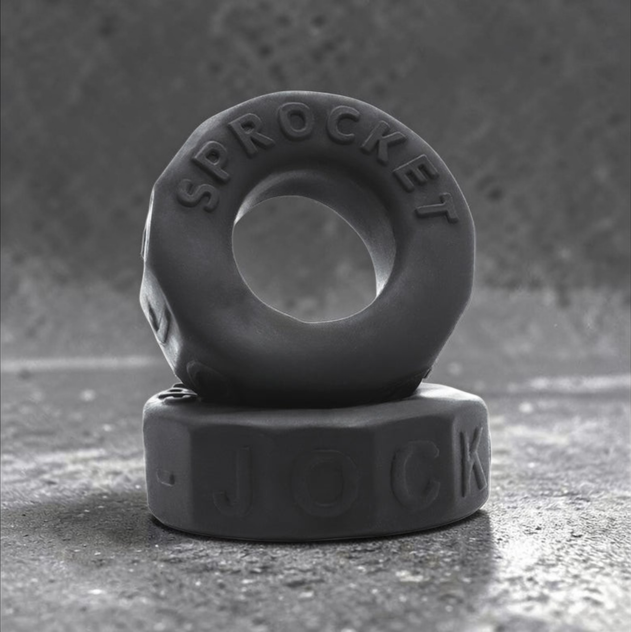 How to Use Cock Rings for Better Erections & Longer-Lasting Sex (A Complete Beginner’s Guide)