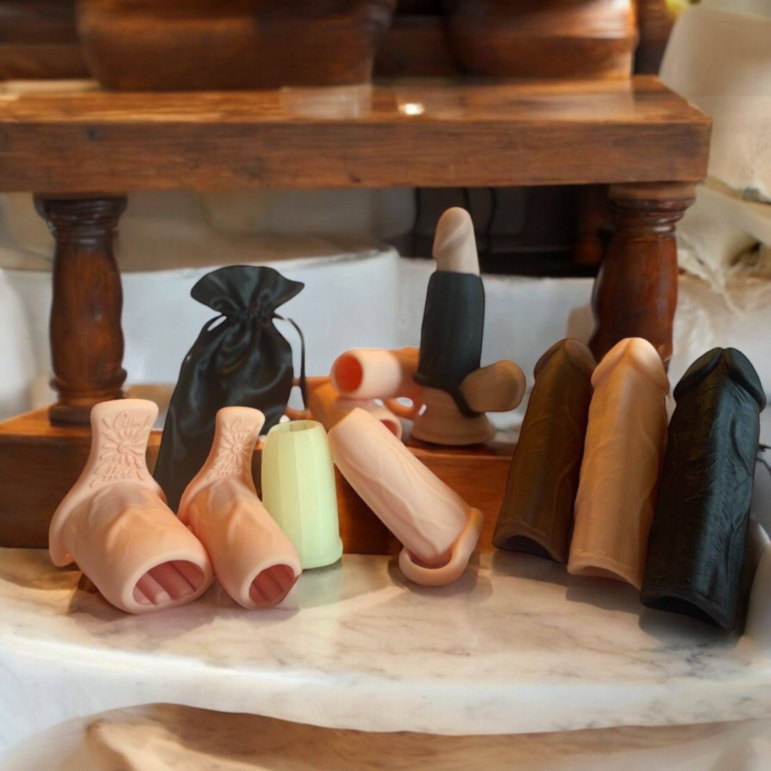 A Quick Guide to Choosing the Right Penis Sleeve: Open-Ended, Closed-Ended, and Hollow Strap-Ons