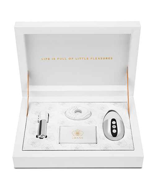 Le Wand Little Pleasures 6 Pc Kit - White/Chrome