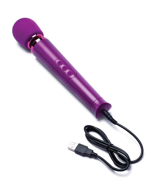 Le Wand Petite Rechargeable Wand Massager – Compact, Powerful, Travel-Ready