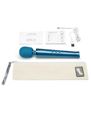 Le Wand Petite Rechargeable Wand Massager – Compact, Powerful, Travel-Ready